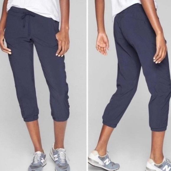 Athleta La Viva Capri Pants Navy Ruched Leg Cropped Pant Size 2 (XS) Women’s - Picture 1 of 14